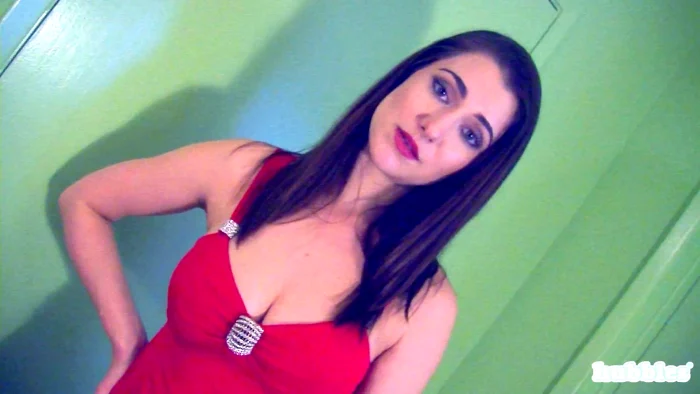 Tessa Makes You Wear Diapers When She Goes On Dates - HUBBIES - MP4