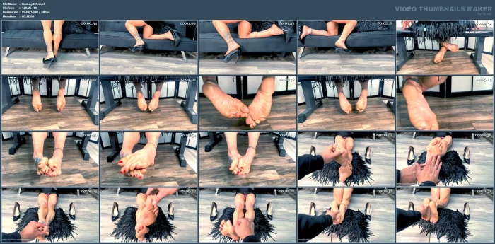 Kandys Foot Worshipping Orgasm - KANDY LEGS - MP4
