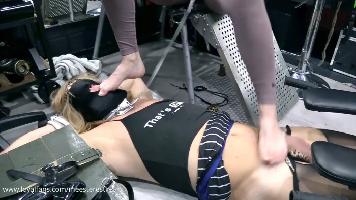 Trampling CBT Session Foot Play Foot Jobs - MEESTERES TIRZA / KIKI KOETSENRUIJTER / MISTRESS TIRZA - MP4