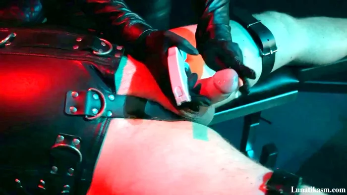 Cock And Nipples Stapled - MISTRESS LUNATIKA / LUNATIKASM - MP4