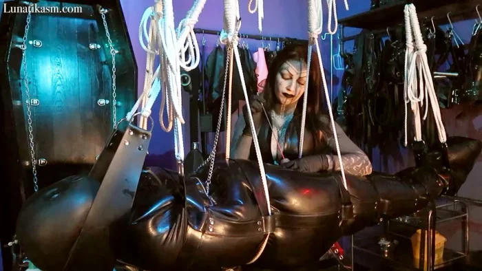Suspended In Latex Bag - MISTRESS LUNATIKA / LUNATIKASM - MP4