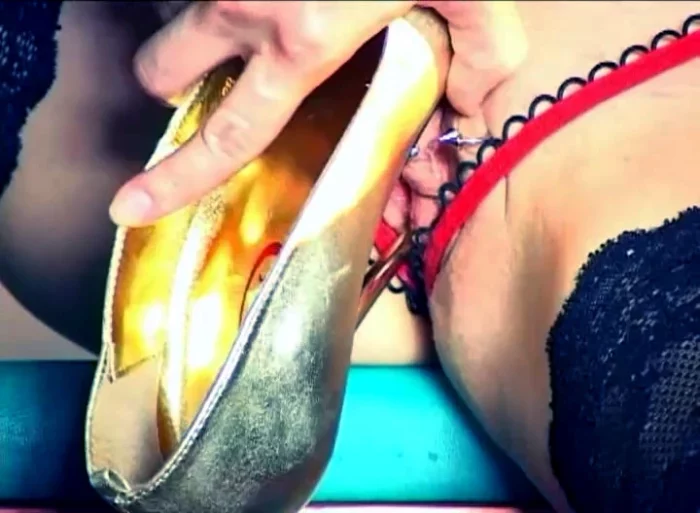 6 Inch Heel 3 - MISTRESS KARIN / KARIN VON KROFT / DOM KARIN - MP4