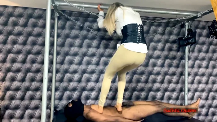 Lady Dark Angel - Stomped All Over - SADISTIC QUEENS / SQUISHYSAX - MP4