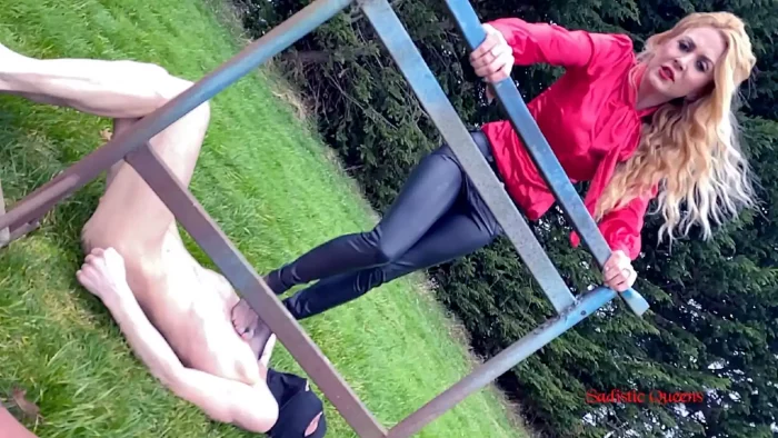 Miss Suzanna Maxwell - Trampling Training - SADISTIC QUEENS / SQUISHYSAX - MP4