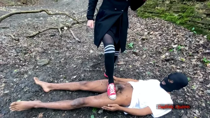 Miss Tiffany Naylor - Converse Ball Flattening - SADISTIC QUEENS / SQUISHYSAX - MP4