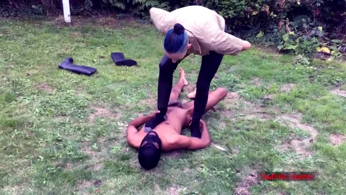 Padrona Era - 1st Time Squish - Giada Da Vinci - SADISTIC QUEENS / SQUISHYSAX - MP4