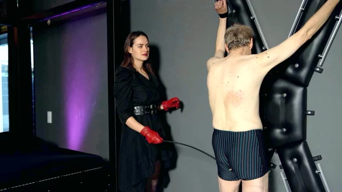 Lady Iveta - Old Man Doesnt Want To Dance Part 1 - SADO-LADIES - MP4