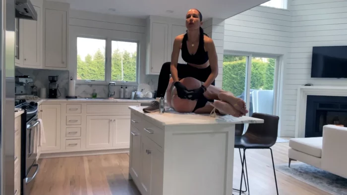 Kink In The Hamptons Part 1 - TESS NYC / MISTRESS TESS - MP4