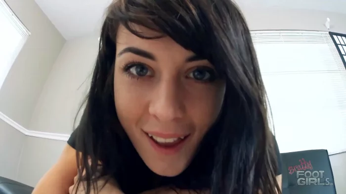 Andi Page In Scene: Andi Page - Tiny Games - XBRATS / BRATTY FOOT GIRLS - MP4