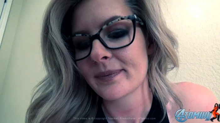 Giantess Jordan Encounter - 4TOMIKO - MP4