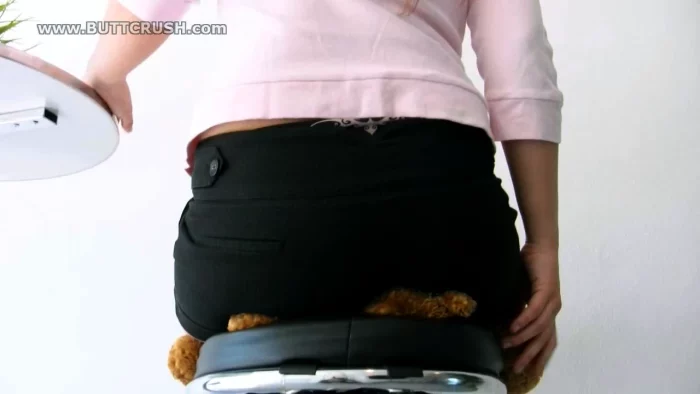 Do You Want A Buttcrush Sample...?! - BUTTCRUSH - MP4