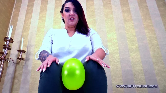 Goddess Yasemin - Little Hot Balloon Party - BUTTCRUSH - MP4