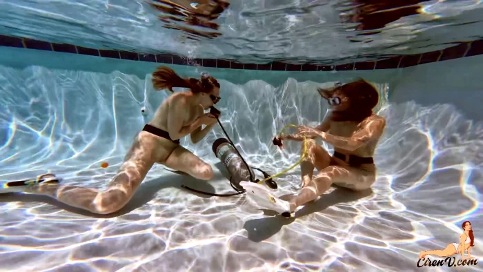 Naked Scuba Girls In The Pool - CIREN VERDE / CIRENV - MP4