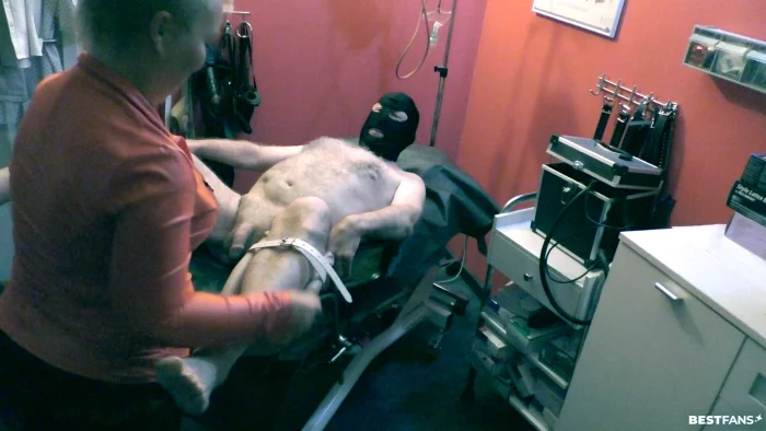 Slave Is Being Prepared - DOMINA LADY SUSAN - MP4