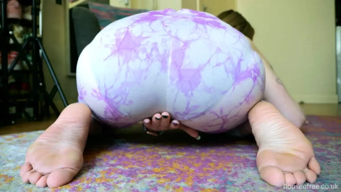 Spunk On My Sweaty Toes - HOUSE OF RAE / CARLY RAE SUMMERS - MP4