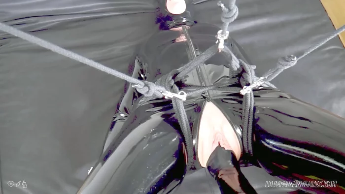 Face Fucking Girls - In - Latex - KINKONCOMMAND - MP4