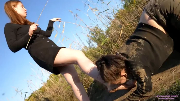 Wake Up Bitch And Clean My Dirty Feet - LICKING GIRLS FEET - MP4