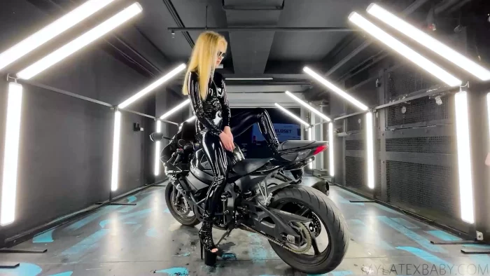 Inga Klykovskaya - Biker Decoration - MY LATEX BABY - MP4
