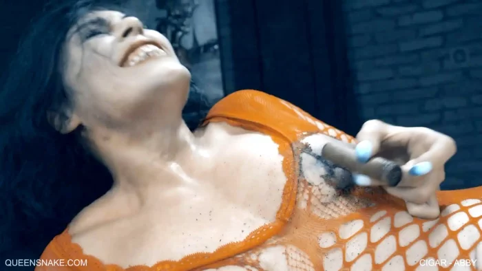 Cigar - Abby - QUEENSNAKE - MP4
