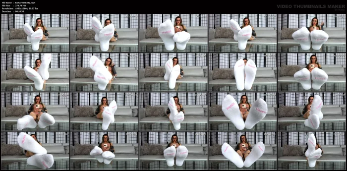 Charlie's Socks Ignore - ROXIE RAE FETISH / THE FOOT FANTASY - MP4