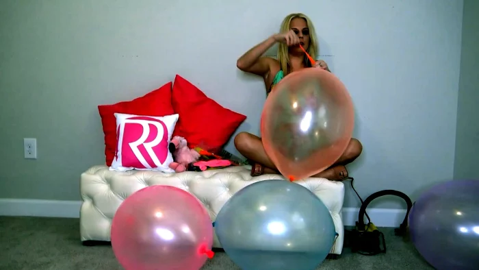 Inflating Big Balloons & Punch Balls - ROXIE RAE FETISH / THE FOOT FANTASY - MP4