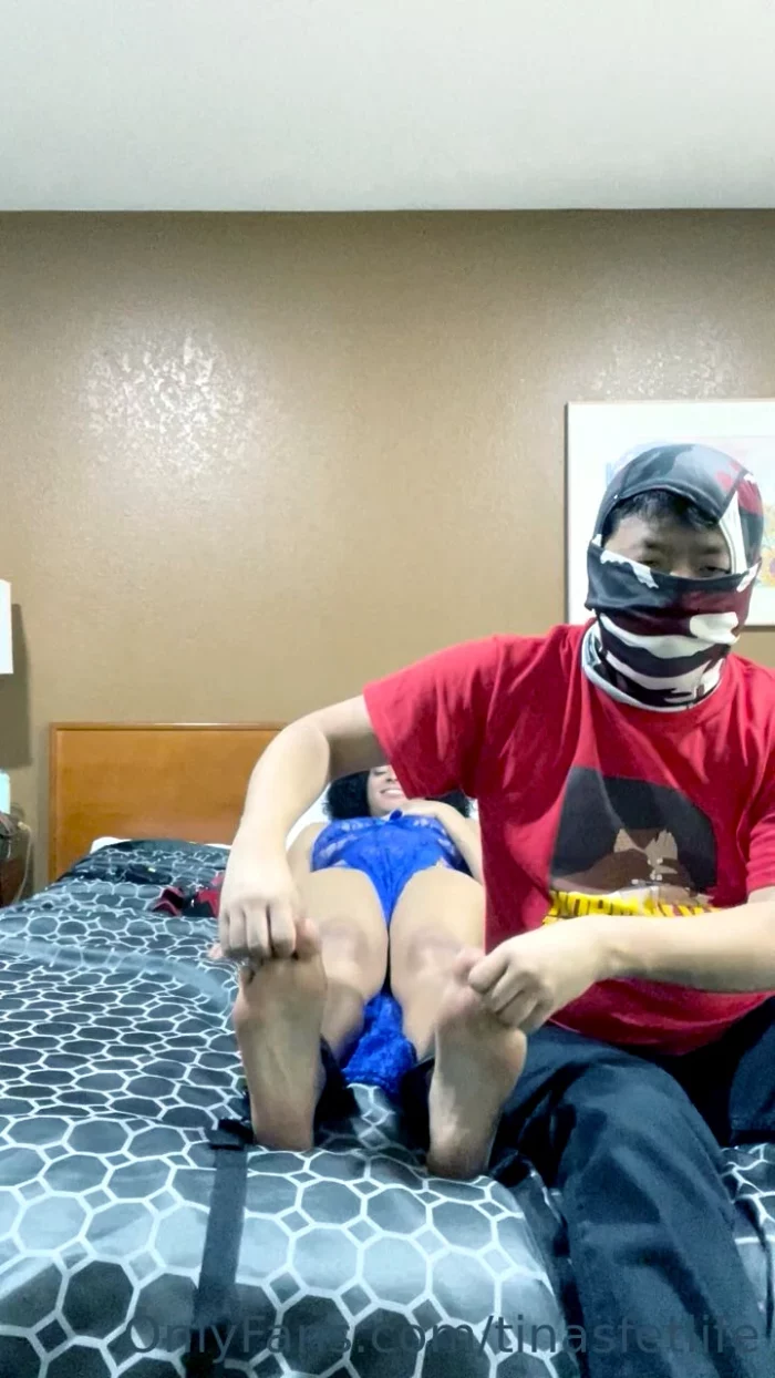 Watch Tina's Soles Get Tickled With Different Tools In A Blue Negligee - MISTRESS SASHA / SASHA THE GODDESS - MP4