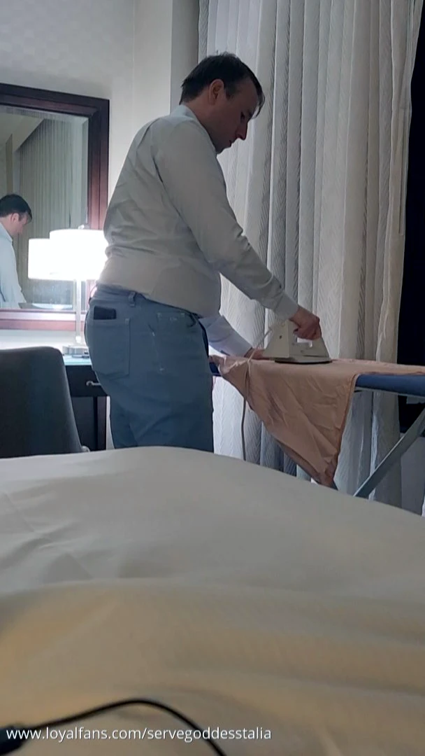 2 Minutes & 15 Seconds Of Your Impotence - GODDESS TALIA GOLD / SERVEGODDESSTALIA - MP4