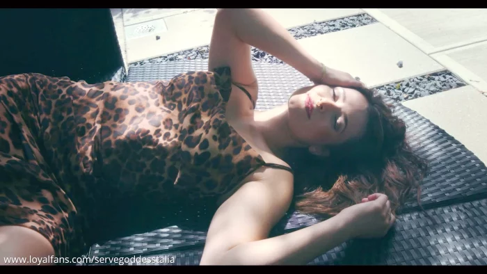 My Lady Garden - GODDESS TALIA GOLD / SERVEGODDESSTALIA - MP4