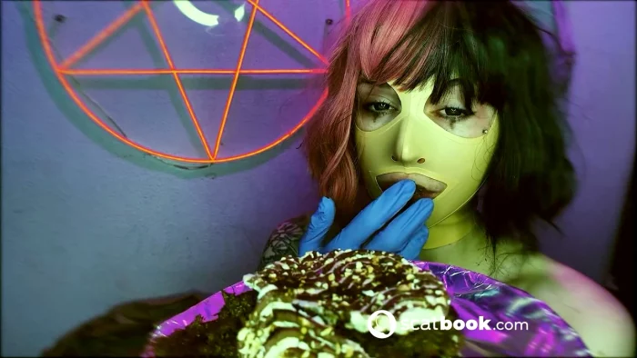 Bro, I Brought You Some Food - SWEET BETTY PARLOUR - MP4