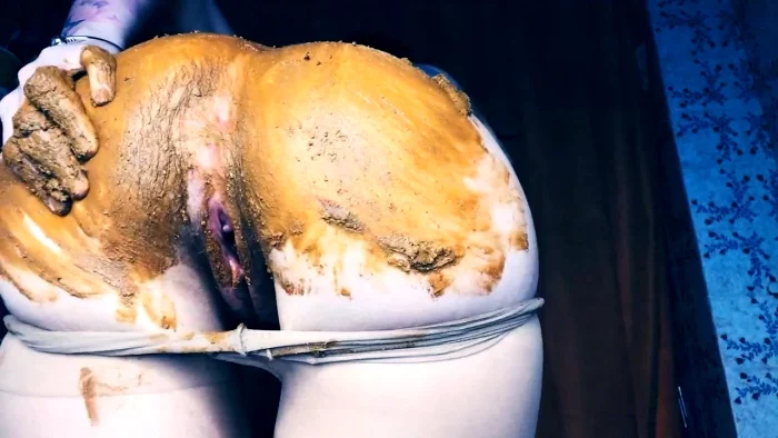 Girl With Shit In Panty - SWEET BETTY PARLOUR - MP4