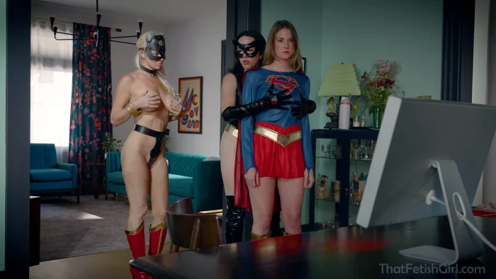 Ashley Lane, London River In Scene: Super Slut Pet Girls - THAT FETISH GIRL - MP4