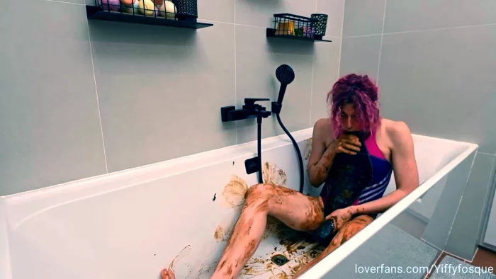 I Love To Swim, Even When The Water I's Not Crystal Clear - YIFFYFOSQUE / THE BLUE VIXEN - MP4