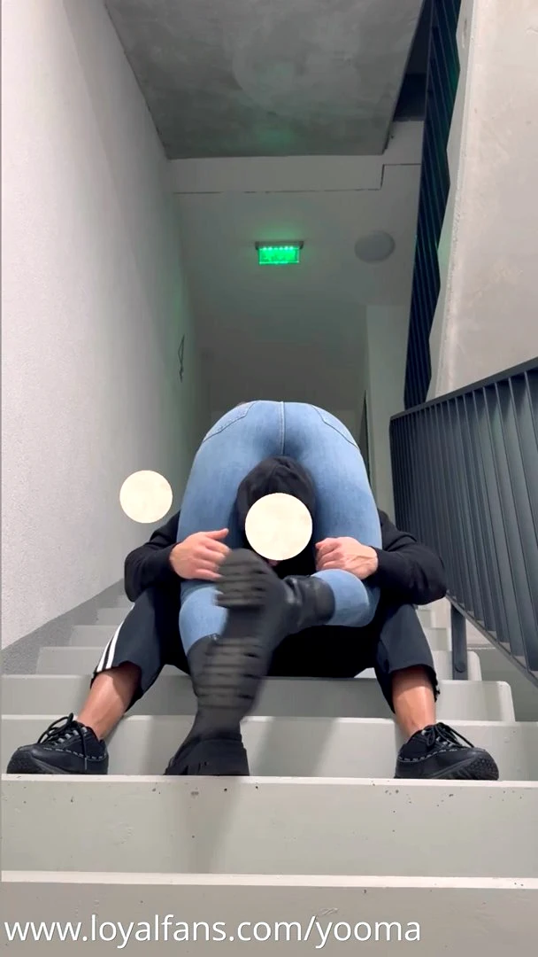 Headscissors On Public Stairs - YOOMA / YOURFITGIRLL / YOOMAFITGIRL - MP4